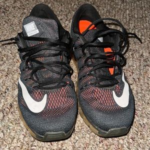 Air Max 2016, no box size 12